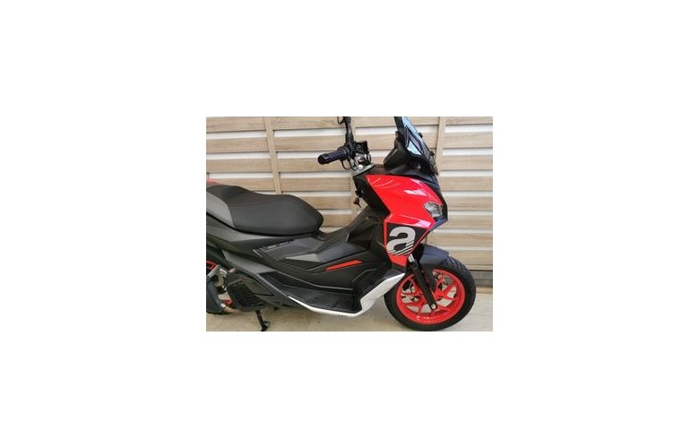 Aprilia SR GT 200 2025