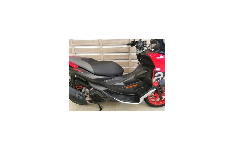 Aprilia SR GT 200 2025