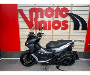Aprilia SR GT 200 2022