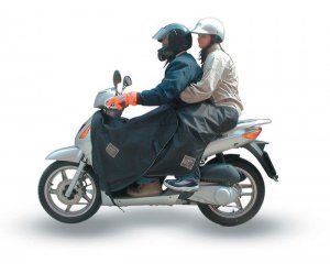 Θερμικό κάλυμμα ποδιών συνεπιβάτη Tucano R091 για Scooter